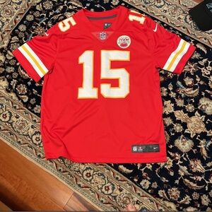Mahomes Jersey size XL